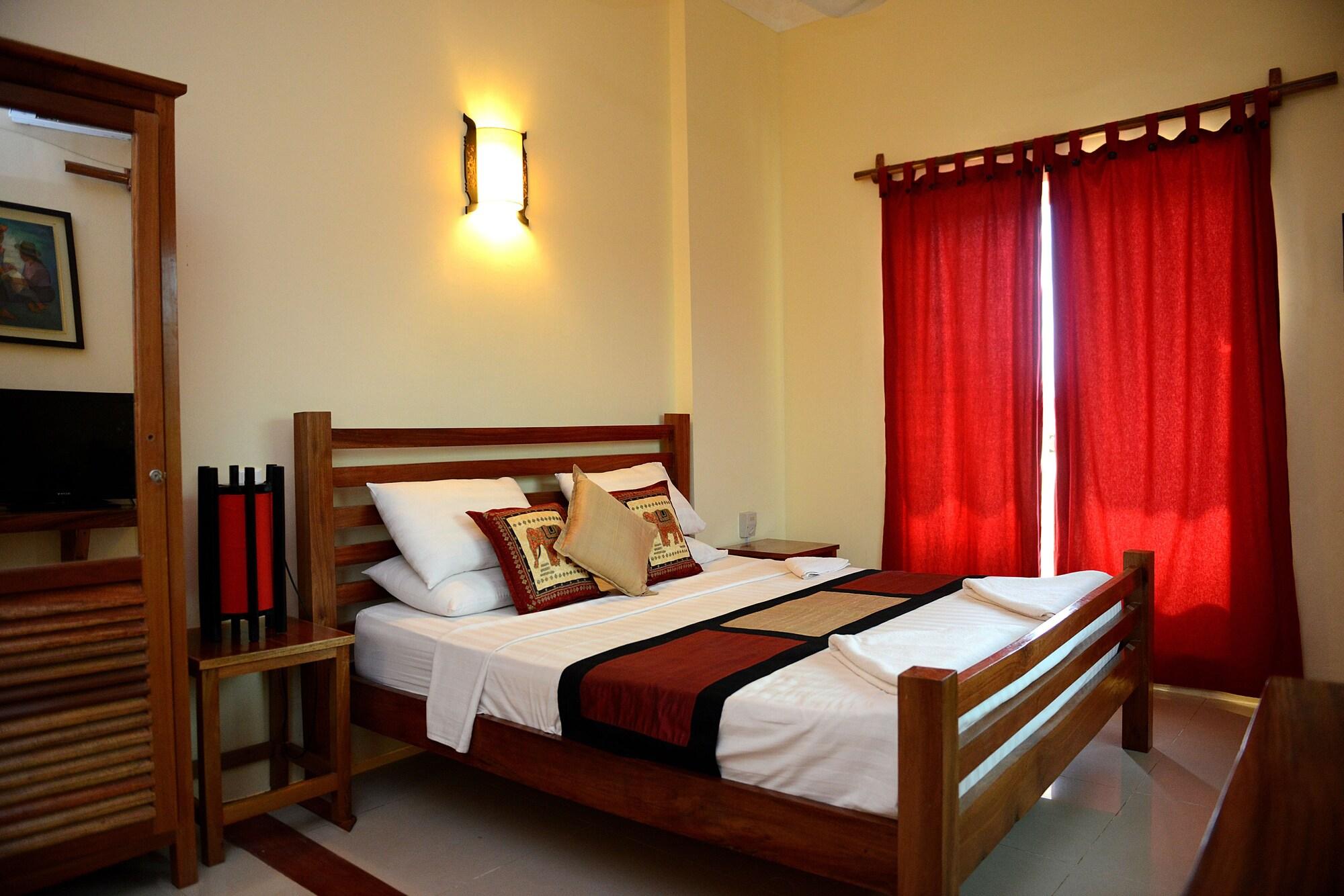 Mea Culpa Kampot Hotel Exterior photo