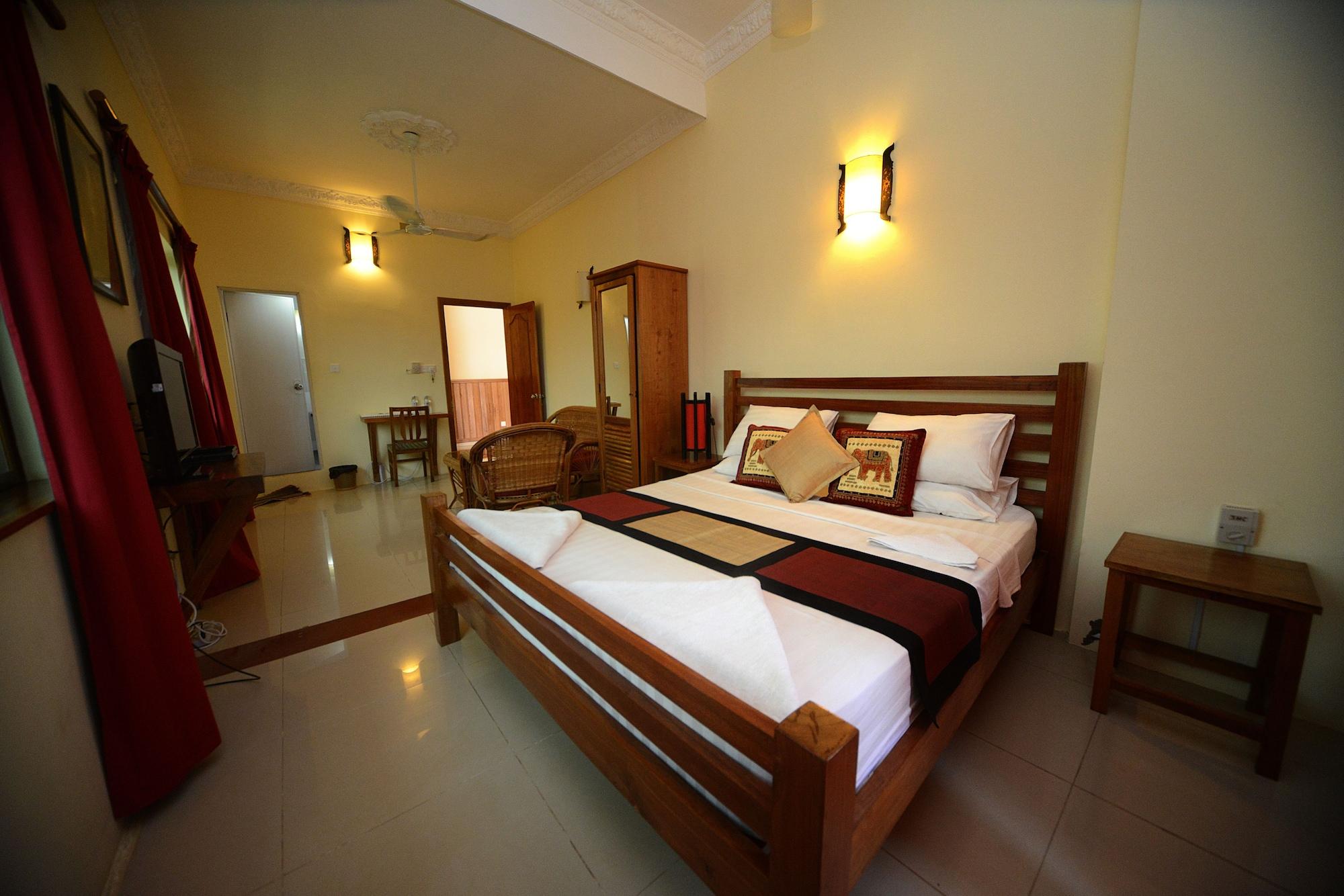 Mea Culpa Kampot Hotel Exterior photo