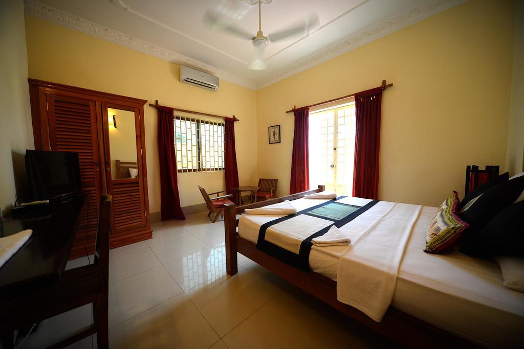 Mea Culpa Kampot Hotel Exterior photo