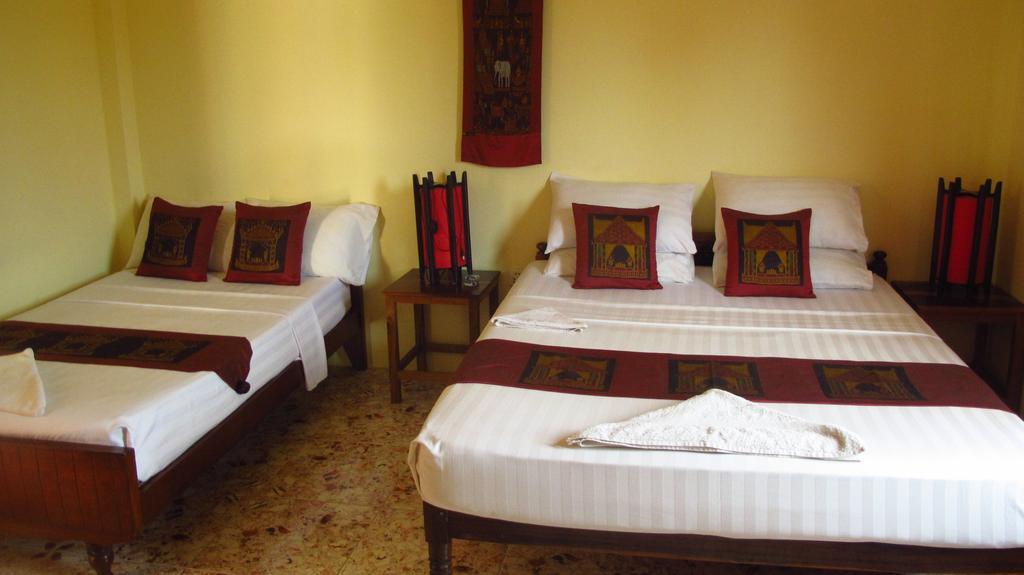Mea Culpa Kampot Hotel Exterior photo