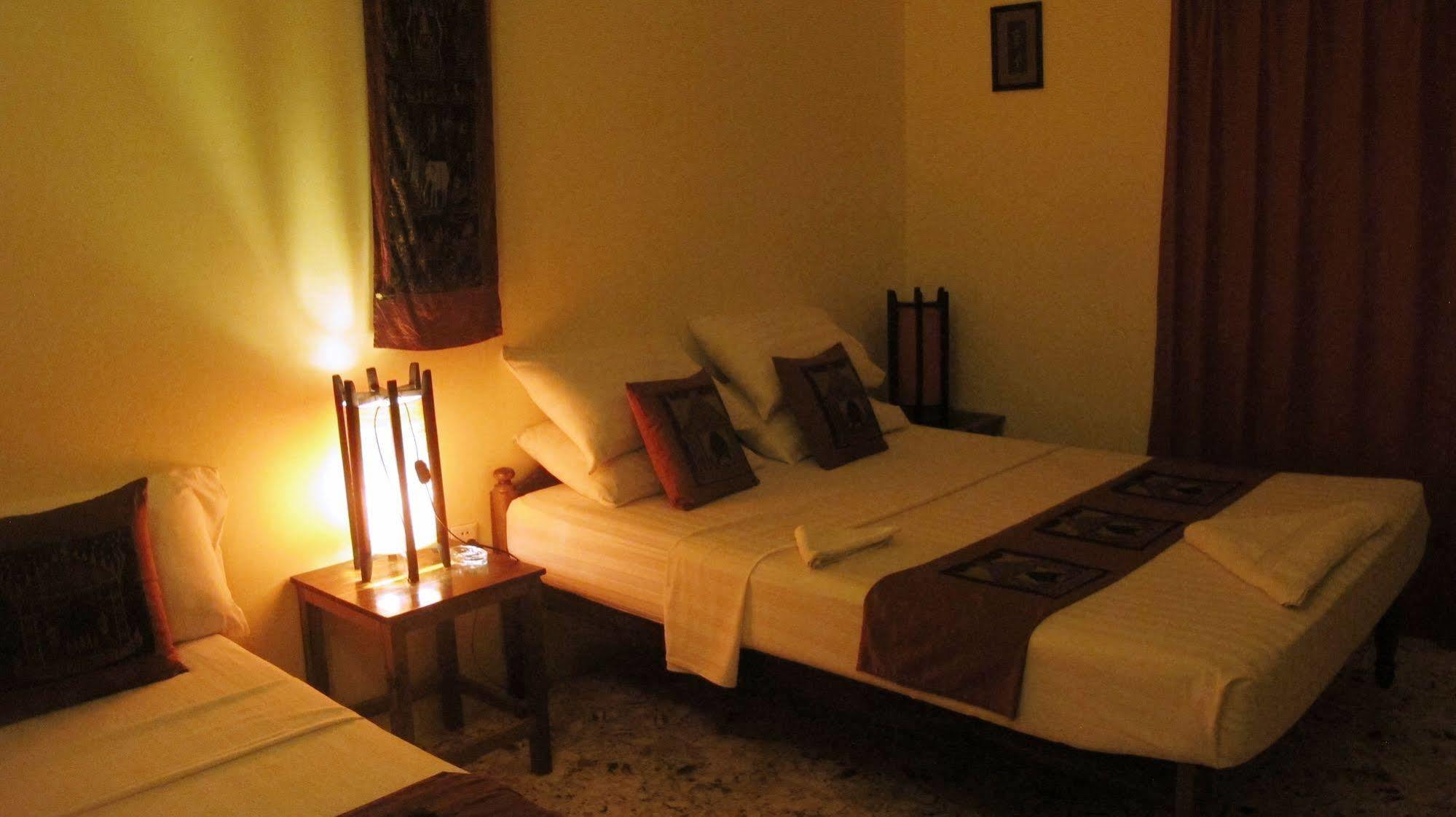 Mea Culpa Kampot Hotel Exterior photo