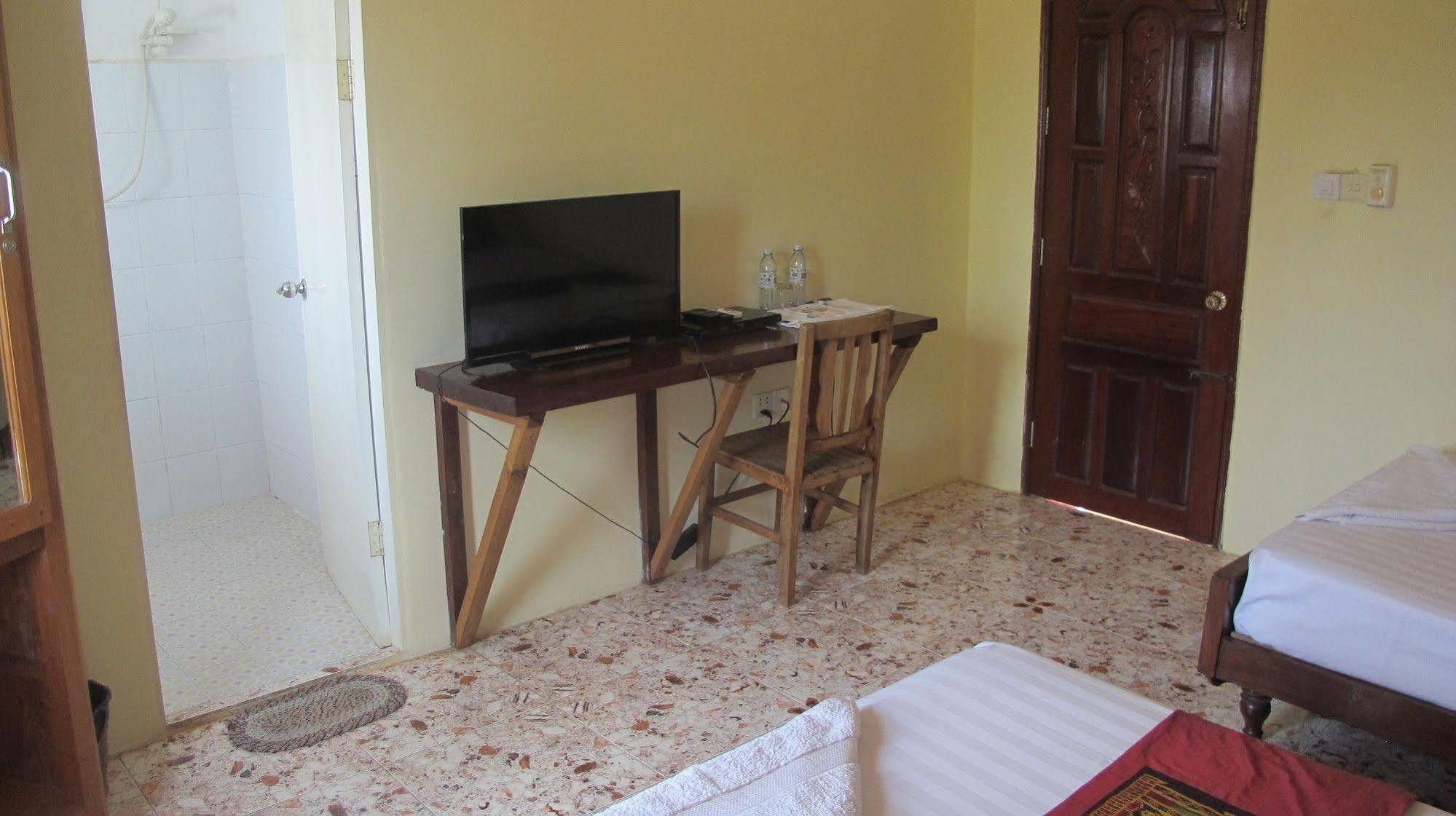 Mea Culpa Kampot Hotel Exterior photo